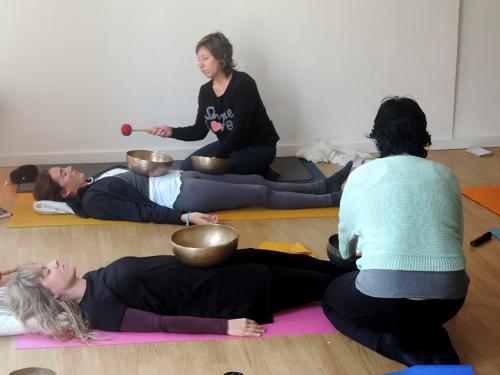 formacion_sonoterapia_cuencos_tibetanos_armonicos_bilbao_6-460